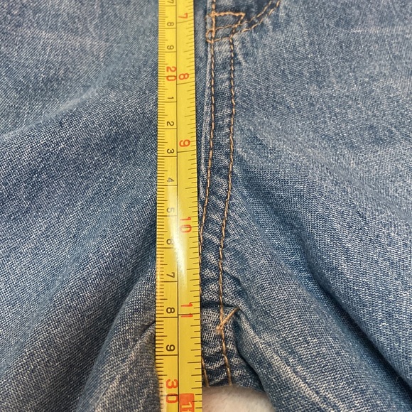 NWT Wide Leg Hi-Rise Crop Size 2 Blue Jeans - Picture 9 of 11